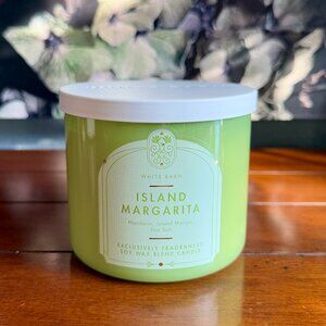 NEW ISLAND MARGARITA 3-Wick Candle Bath & Body Works